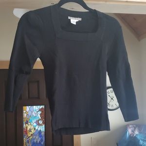 Black Isabella bird sweater